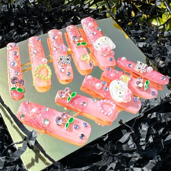 Hello Kitty Long Coffin Press On Nails - Picture 3 of 4